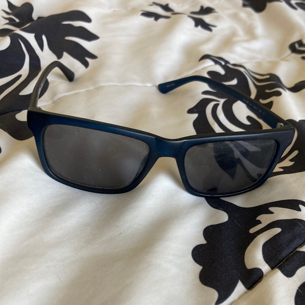 Kenneth Cole Reaction sunglasses